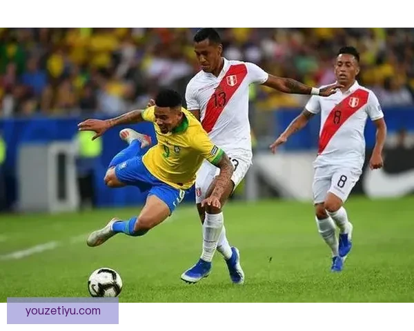 厄瓜多尔对阵巴西比赛回放全程解析与关键瞬间盘点精彩战术与球星表现深度复盘